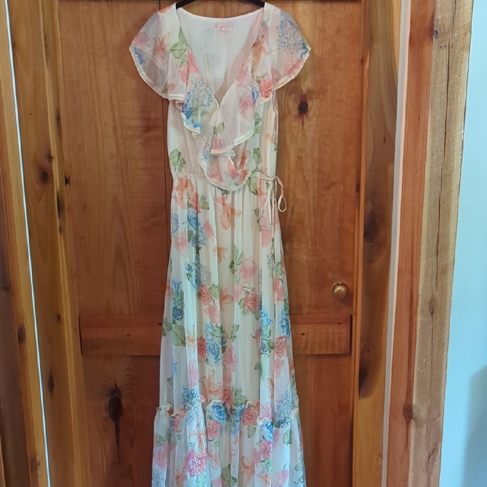 Floral Ruffle Maxi Dress